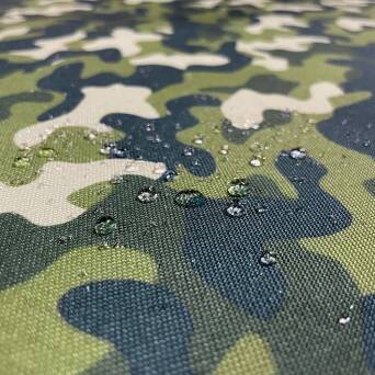 Tissu polyesther imperméable motif Camouflage vert